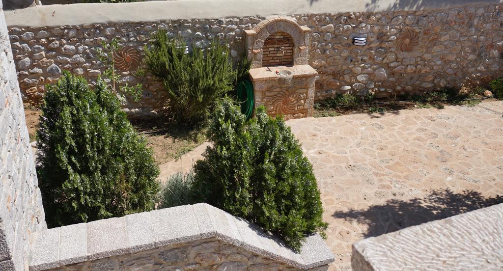 Haus Kleopatra Λεωνίδιο